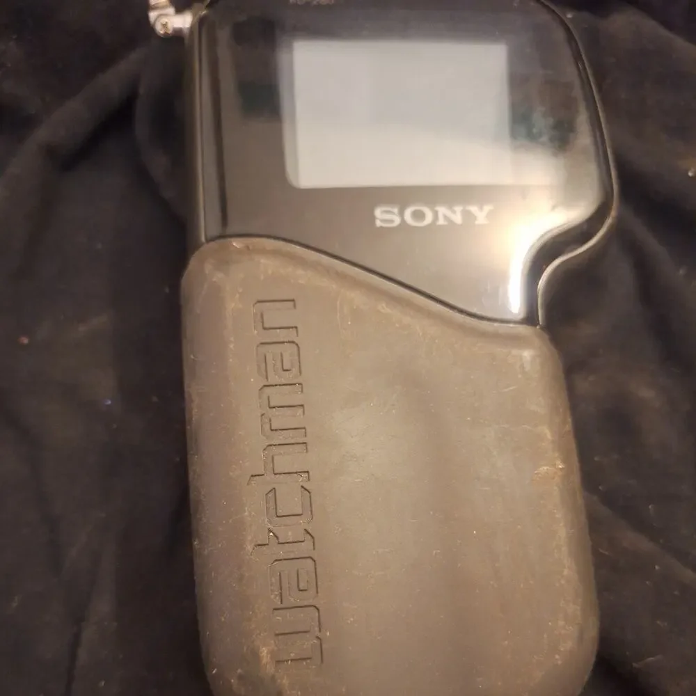 Sony Watchman Handheld Pocket TV Model FD 280 Television Rubber Handle parts